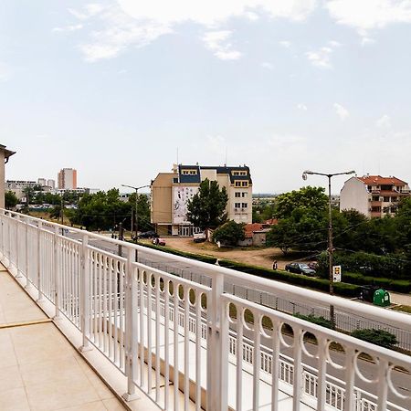 Family Hotel - City Hotel Yambol Buitenkant foto