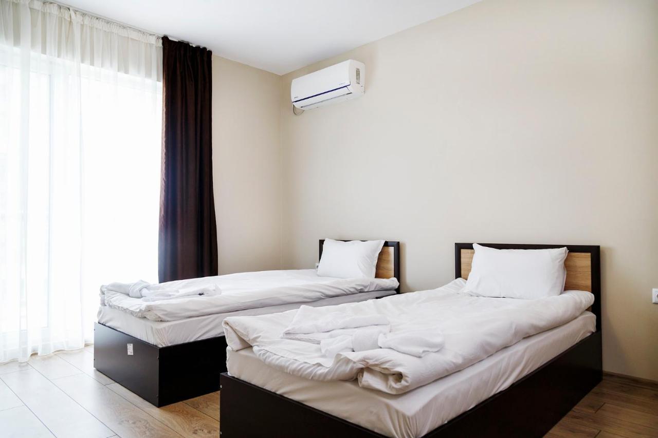 Family Hotel - City Hotel Yambol Buitenkant foto