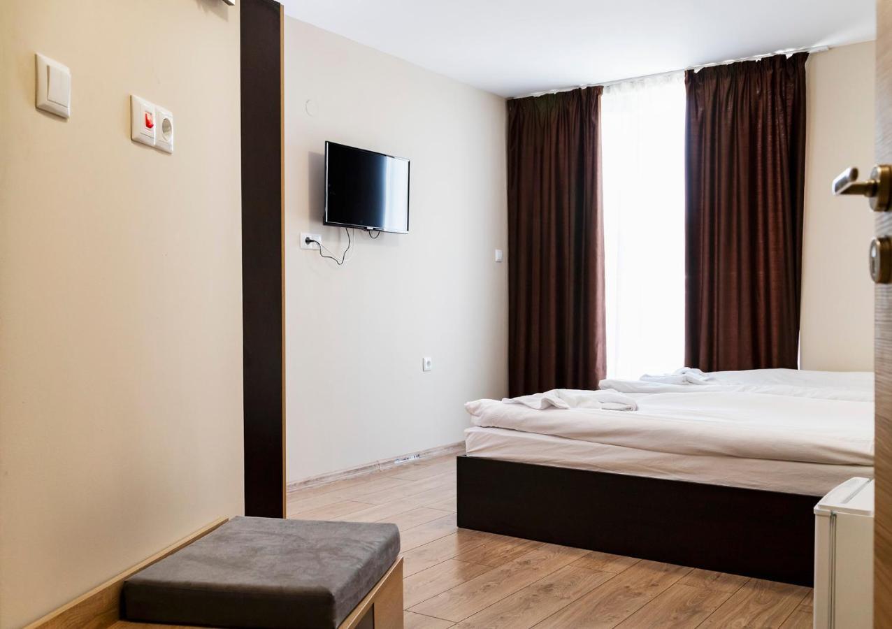 Family Hotel - City Hotel Yambol Buitenkant foto