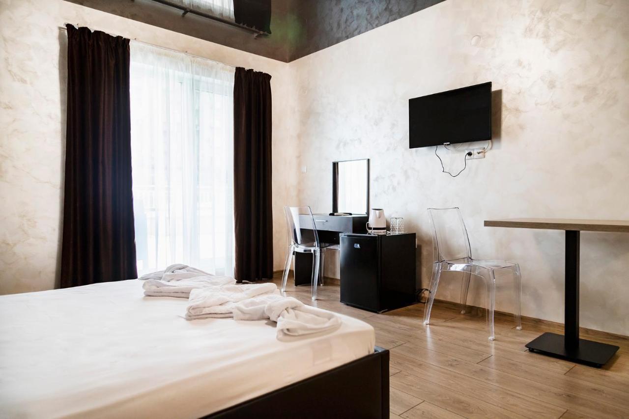 Family Hotel - City Hotel Yambol Buitenkant foto